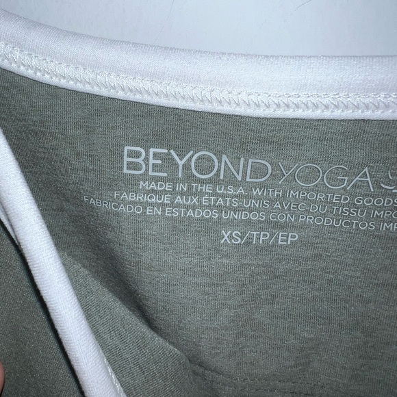 Beyond Yoga Spacedye New Moves High Cropped Tank Top NEW xs - Picture 13 of 13